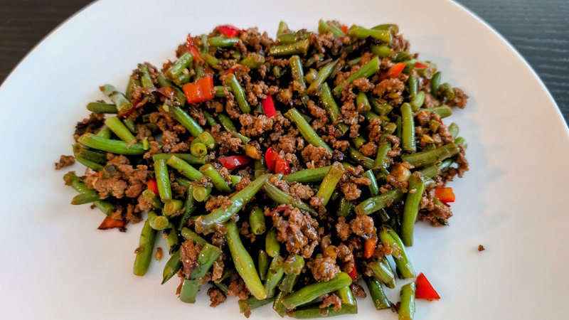 Spicy Chinese Ground Beef Green Beans
